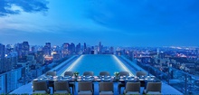 137 Pillars Suites Bangkok - Astonishing Infinity Sky Pool Above The City