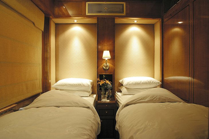 The Blue Train twin bed room