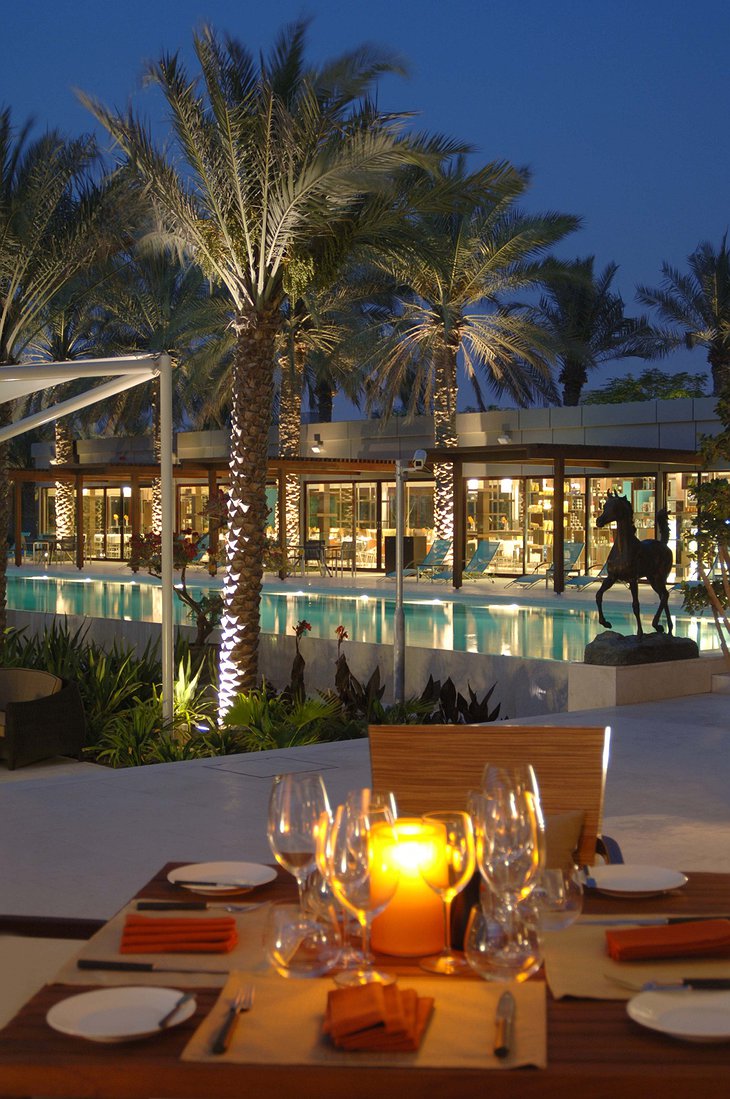 Desert Palm Resort Dubai dining at the swimming pool