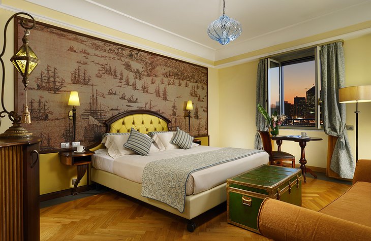 Grand Hotel Savoia Genova bedroom with city view