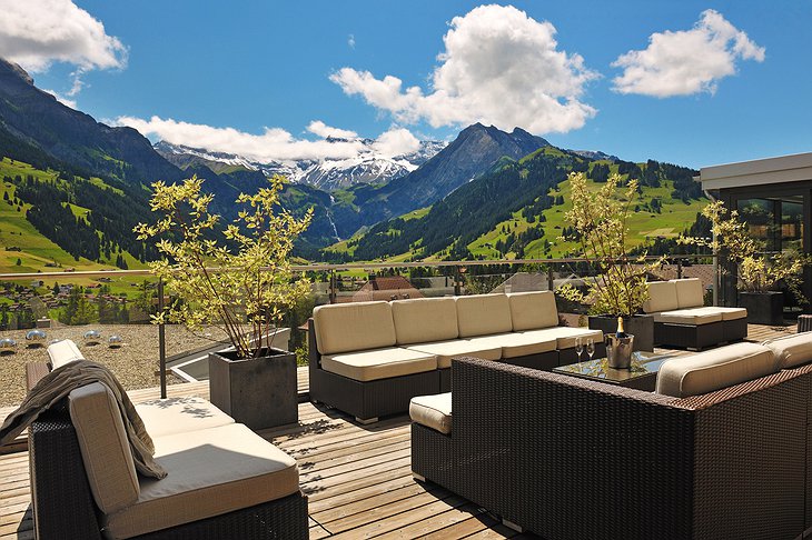The Cambrian terrace with mountains views