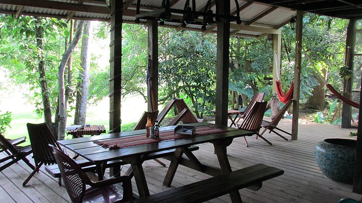 Parrot Nest Lodge dining place