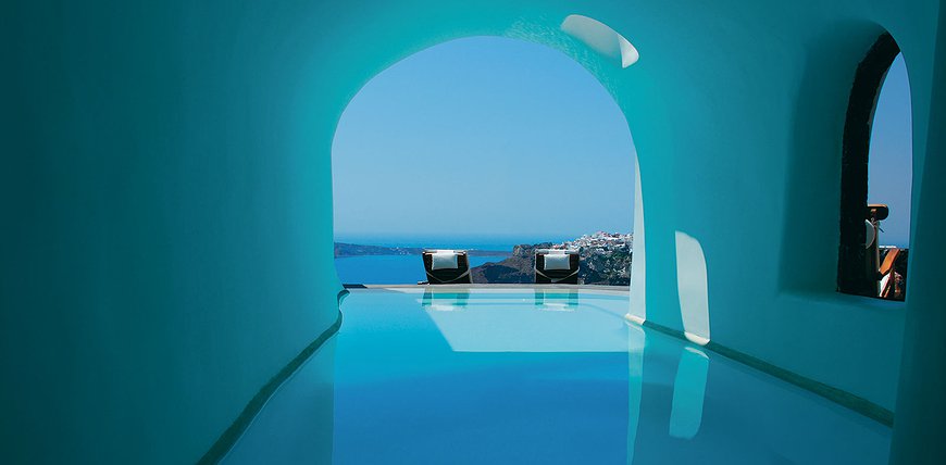 Perivolas Hotel Oia Santorini - Paradise Hewn On History