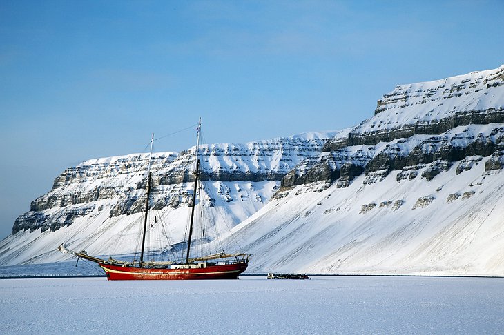 Tempelfjorden with a ship stuck in the ice