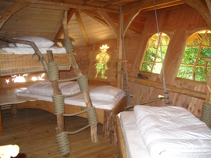 Tree house beds
