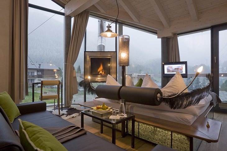 Hotel Matterhorn Focus deluxe suite with fireplace