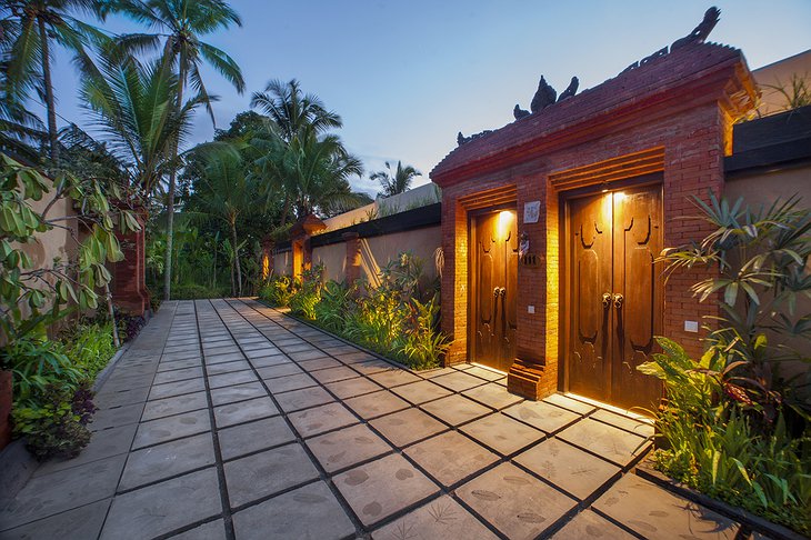 Nandini Jungle Resort & Spa Bali Royal Suite Gate