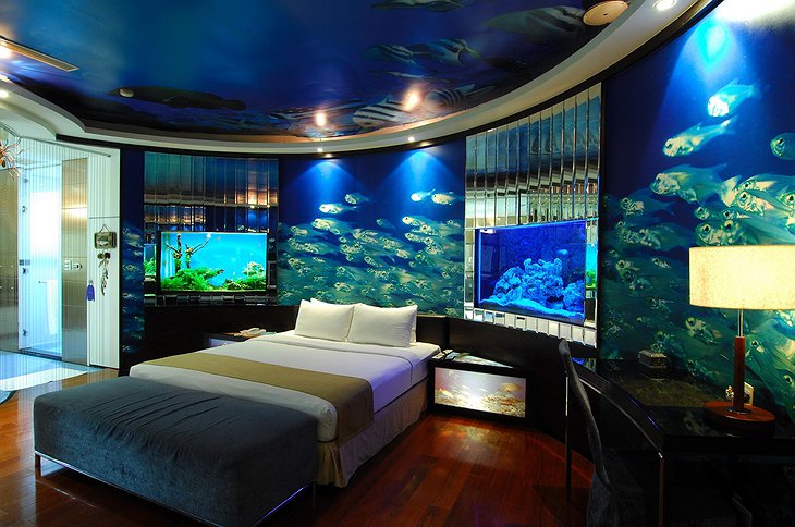 Eden Motel Taiwan aquarium room