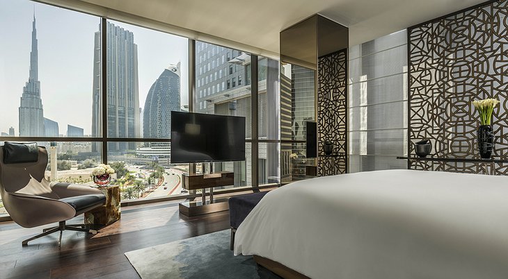 Four Seasons Dubai DIFC room with Burj Khalifa panorama