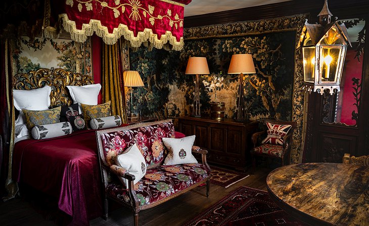 The Witchery by the Castle Turret Bedroom