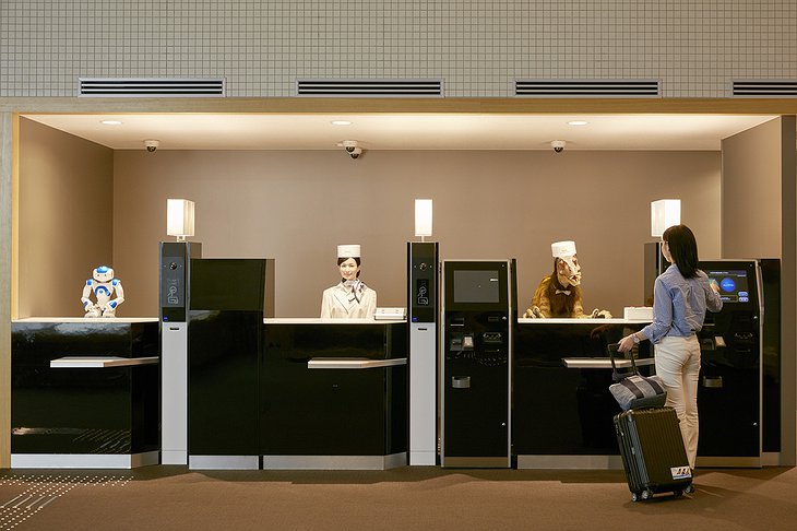 Henn-na Hotel font desk robot check-in