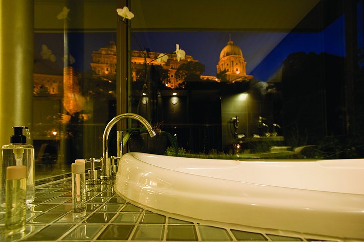 Lanchid 19 bathroom with Buda Castle view