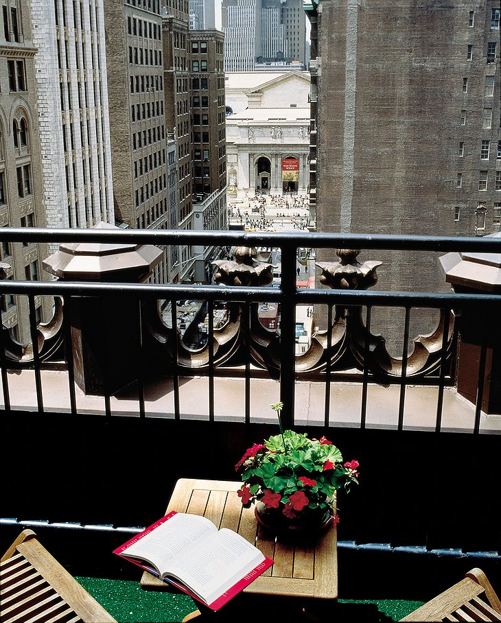 Library Hotel balcony with view on the streets of New York