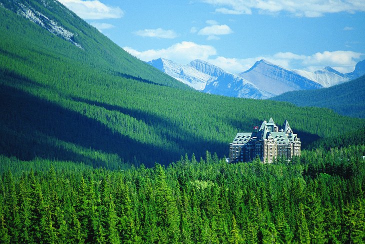 Fairmont Banff Springs Hotel in the middle of nature