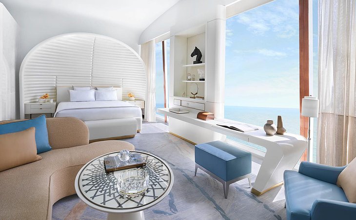 Fairmont Doha Sea View Suite