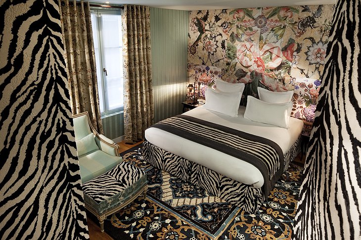 Hotel du Petit Moulin zebra themed room