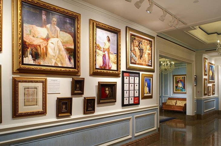 The Henry - Autograph Collection art gallery
