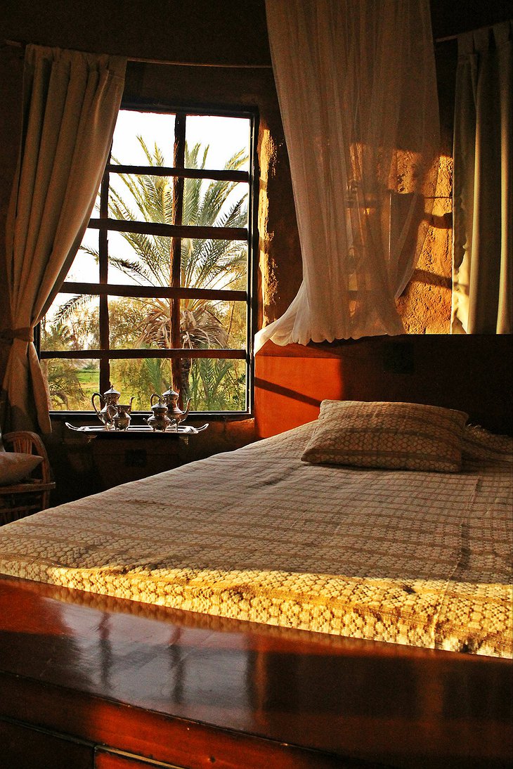 Al Tarfa Lodge Sunlit Bedroom
