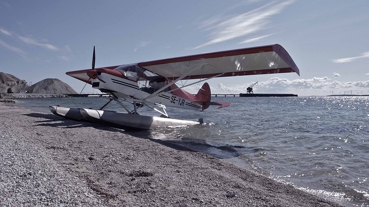 Private airplane landed on the shore of Gotland