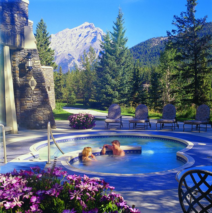 Outside jacuzzi with mountain view in Banff