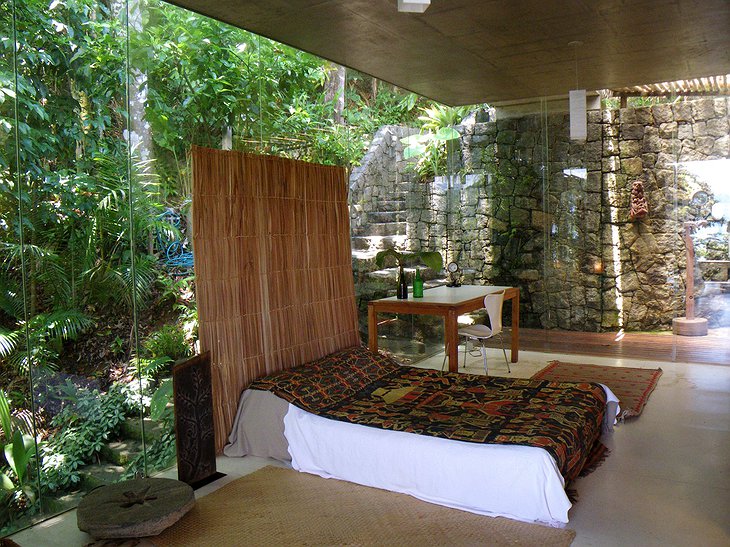 Bedroom in the jungle