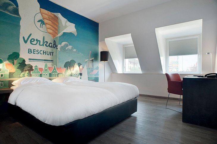 Inntel Hotels Amsterdam Zaandam Taste Deluxe Room Wall Art