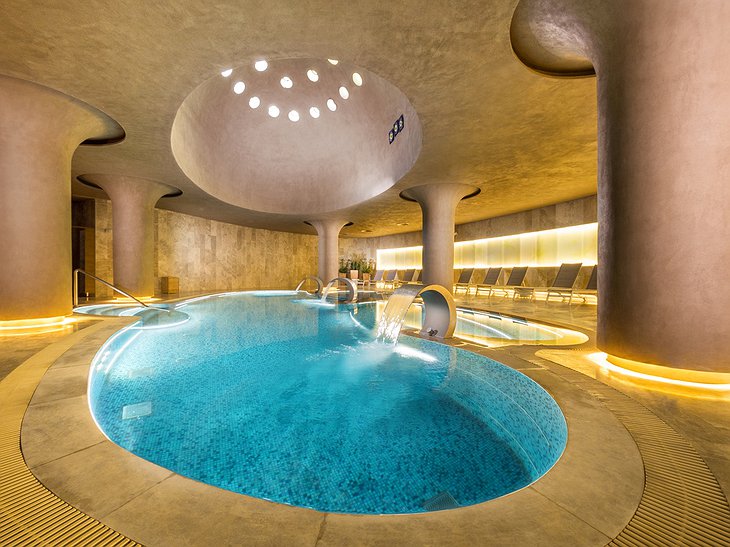 Rixos Thermal hotel thermal pool