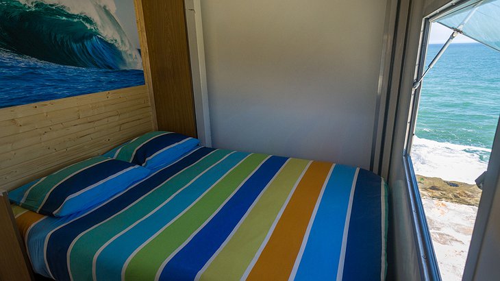 Truck Surf Hotel double bed bedroom