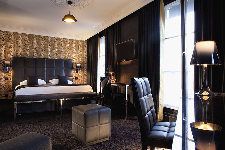 First Hotel Paris elegant double room