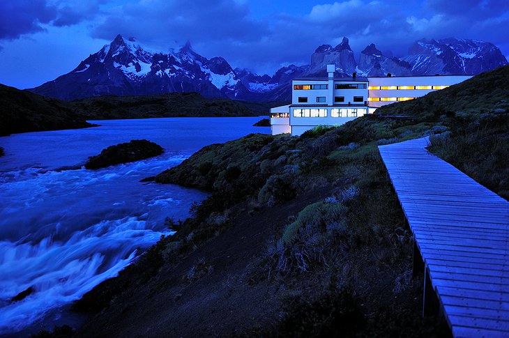 Hotel Salto Chico Explora Patagonia at night