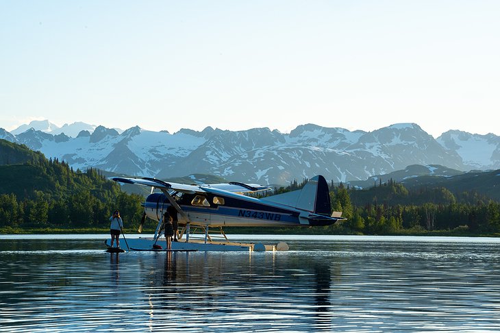 de Havilland Beaver airplane landing on Judd Lake