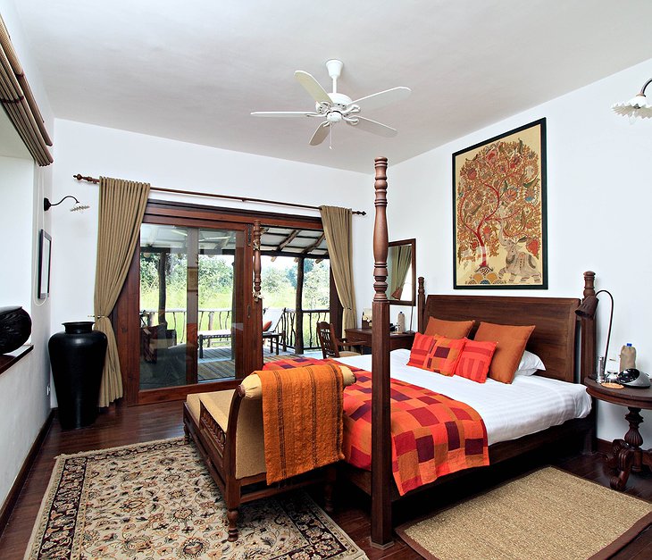 Samode Safari Lodge bedroom with balcony
