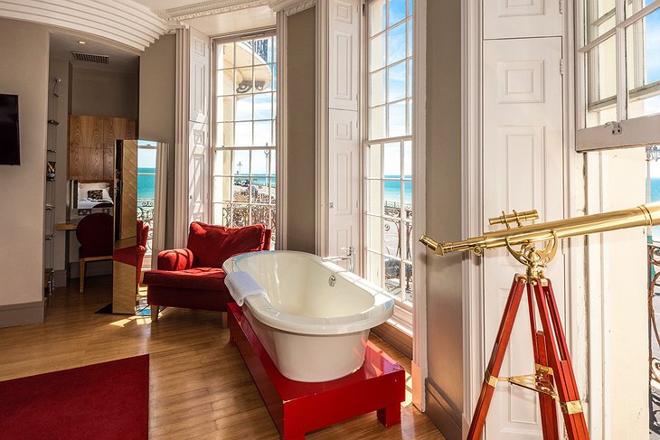 Feature Room free-standing bathtub with sea view