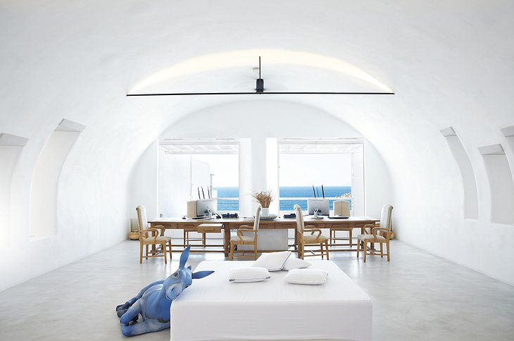 Mykonos Blu chill out room