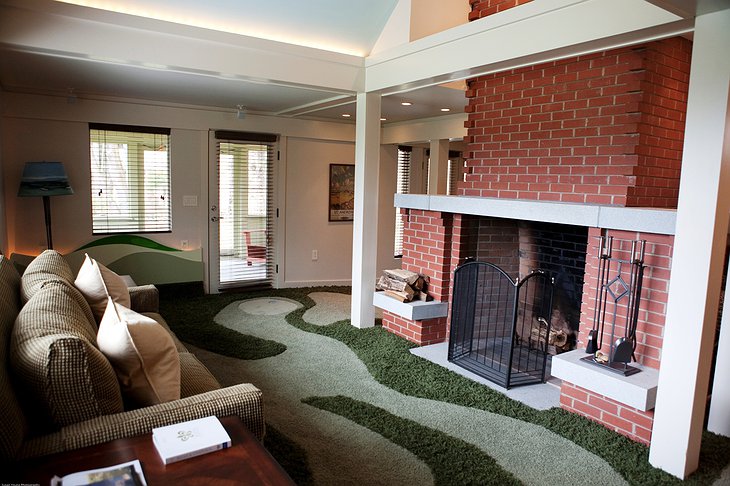 Golf Cottage interior