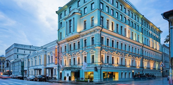 Golden Apple Hotel