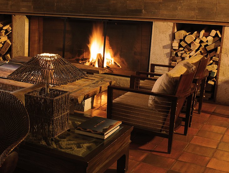 Alto Atacama fireplace