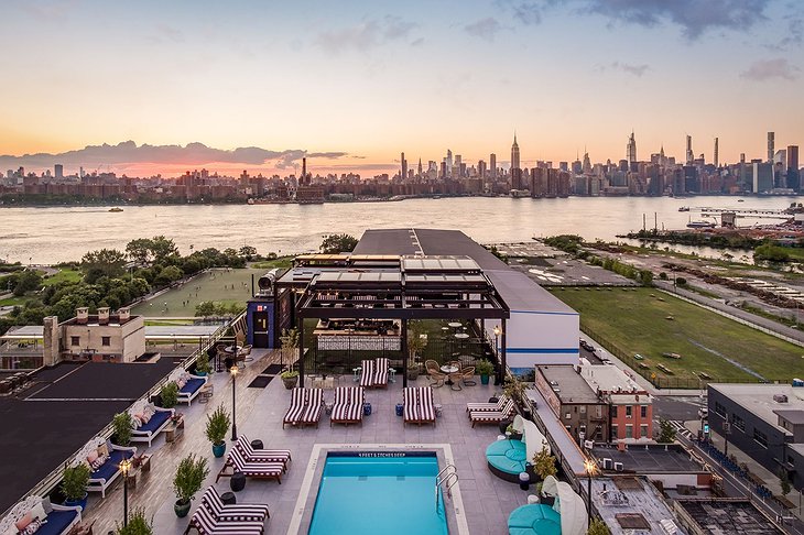 Rooftop Pool At The Williamsburg Hotel