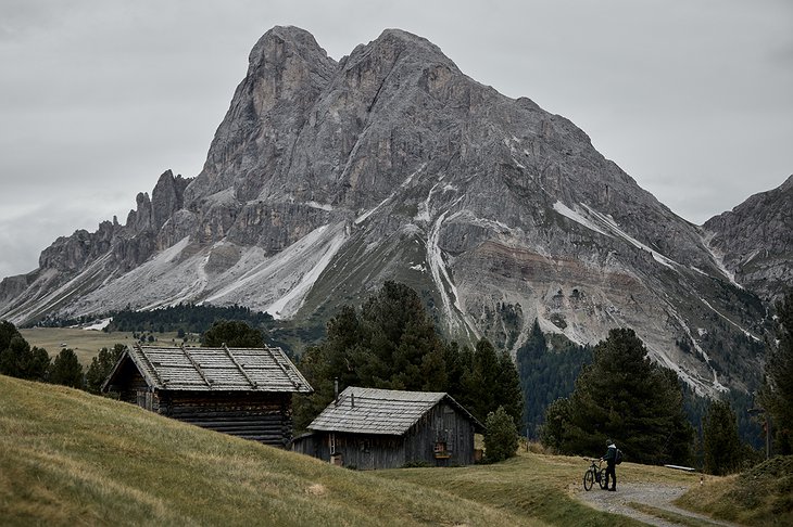 Dolomites Trekking In The Puez-Odle Nature Park
