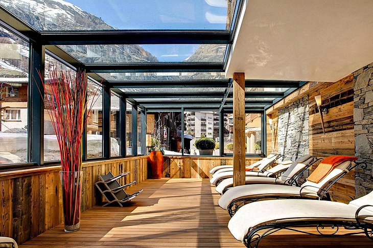 Sunbath terrace in the Alps