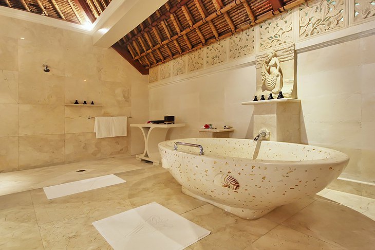 Viceroy Bali bathroom