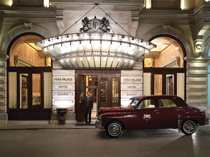 Pera Palace Hotel entrance and vintage car