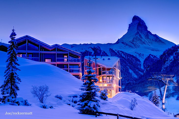 Hotel Matterhorn Focus building in the winter