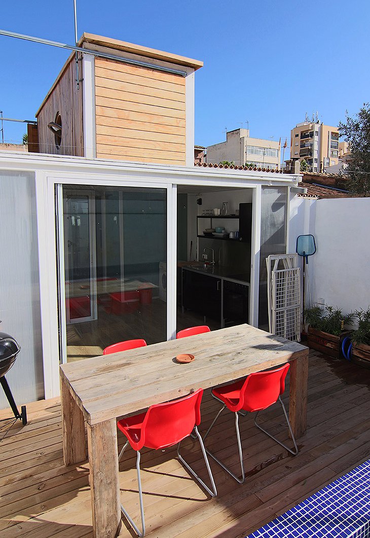 Container Home rooftop terrace