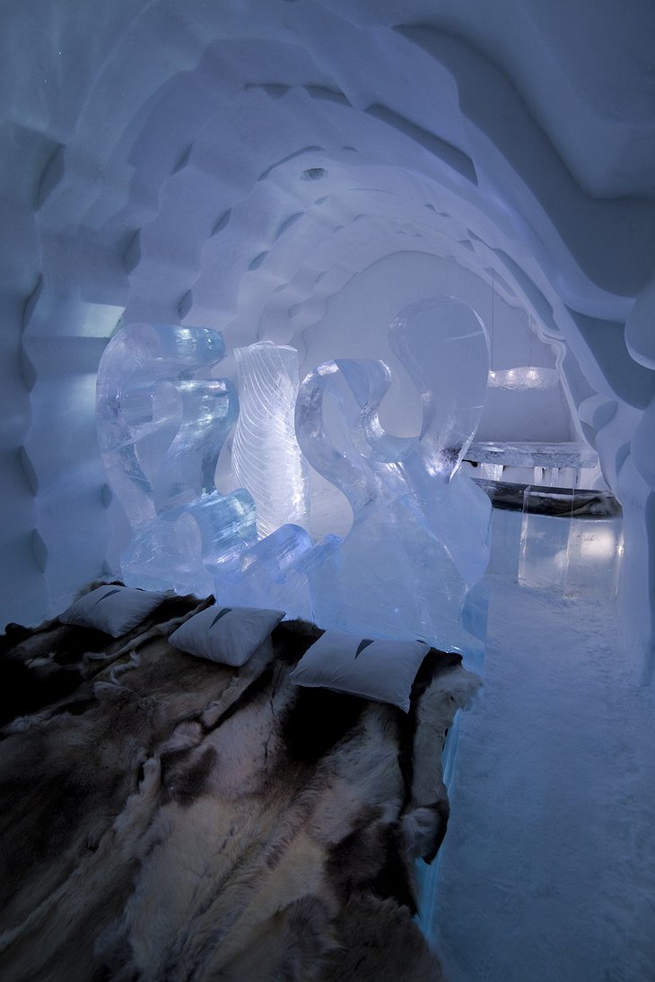 And Yet She Moves IceHotel Suite