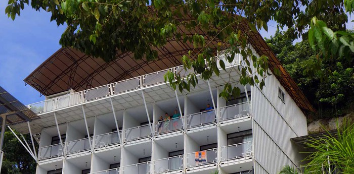 El Faro Beach Hotel