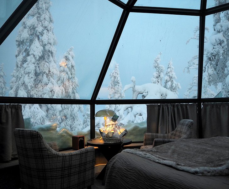 Levin Iglut igloo sofas with snowy nature views