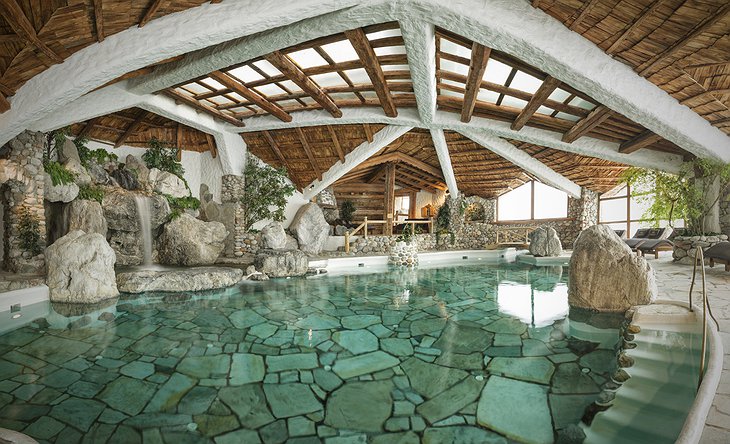 Green Spa Resort Stanglwirt Indoor Pool