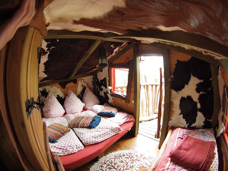 Baumhaushotel treehouse bedroom