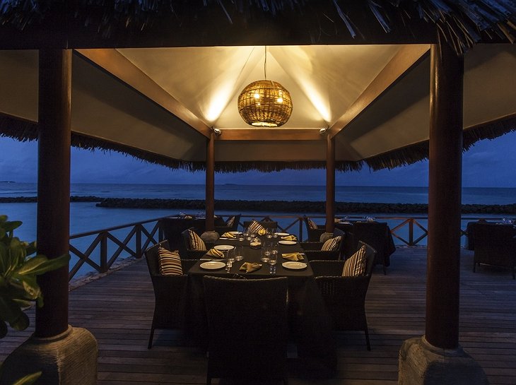 Vivanta By Taj - Coral Reef terrace dining